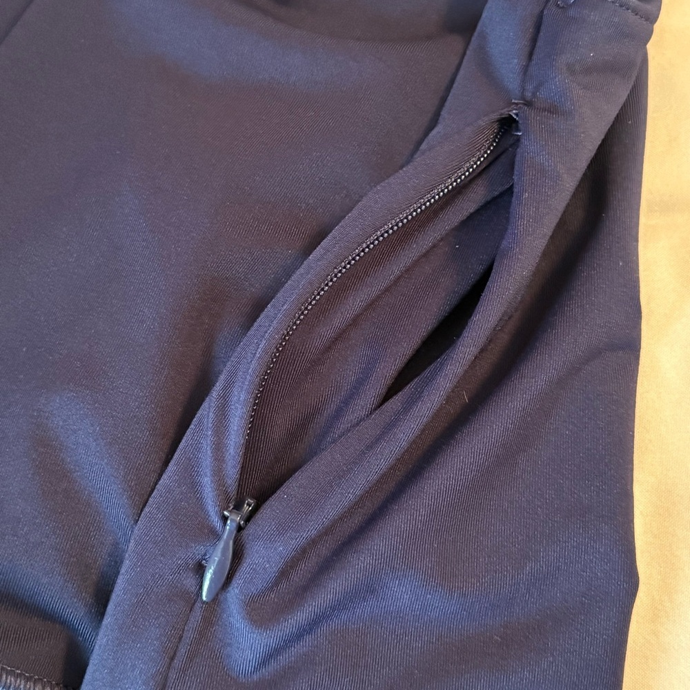 Athleta North Point Rashguard Women’s Size M Long Sleeve Zip Back Blue UPF 50+ - Picture 8 of 13